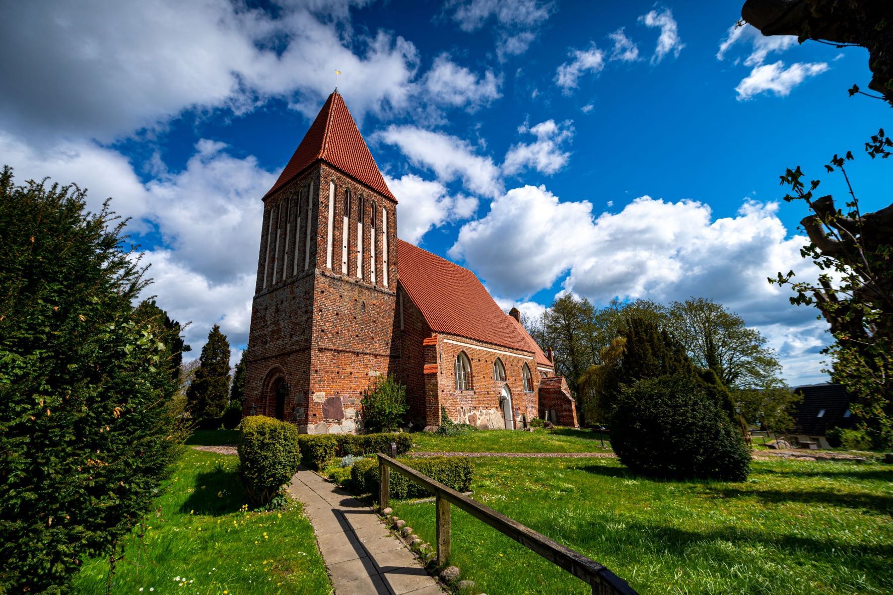 Bild Gemeinde Lancken-Granitz Kirche