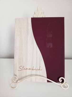 C7 - Leuchtturm bordeaux